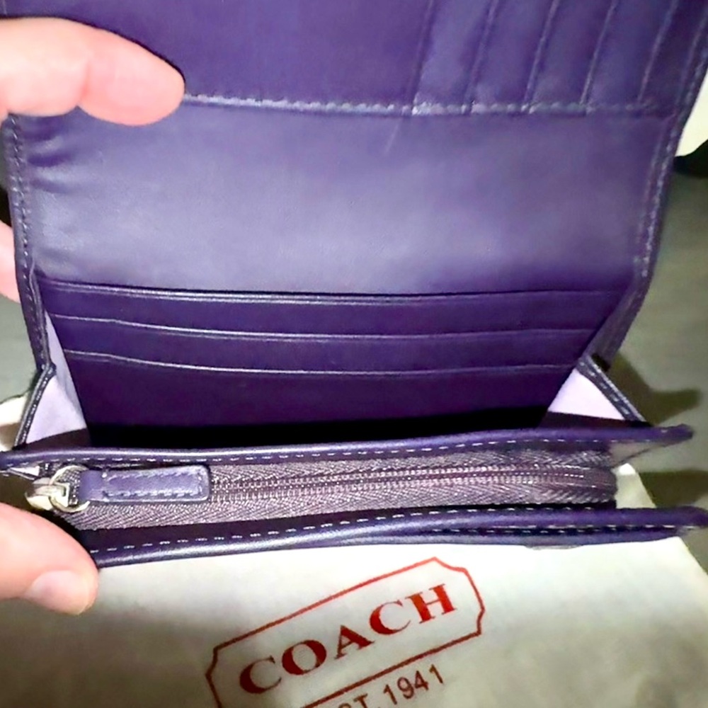 Coach Chelsea BiFold Wallet Signature purple & Gray & dustbag - NWOT - Picture 12 of 16